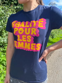 Image 3 of Egalite Pour Les Femmes Women's tee