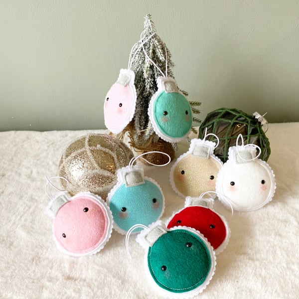 Image of Mini baubles