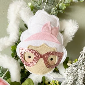 Image of Pink theme decorations