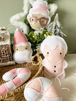 Image of Pink theme decorations