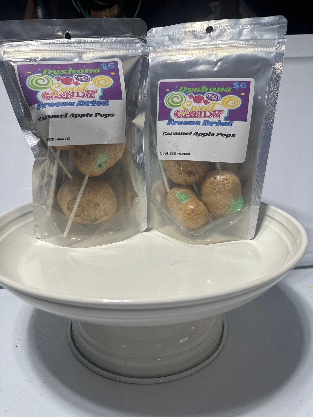 Image of Caramel apple suckers 