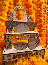 Image 2 of Altar Día De Los Muertos/Ofrendas