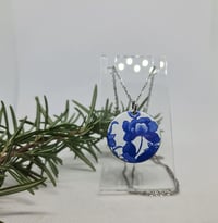 Image 3 of Enamel Pendant Necklace -  Blue and White Floral (EJ033)
