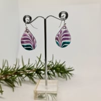 Image 3 of Enamel Earrings - White, Mauve and Emerald in Rib Textured Style Enamel (EJ044)