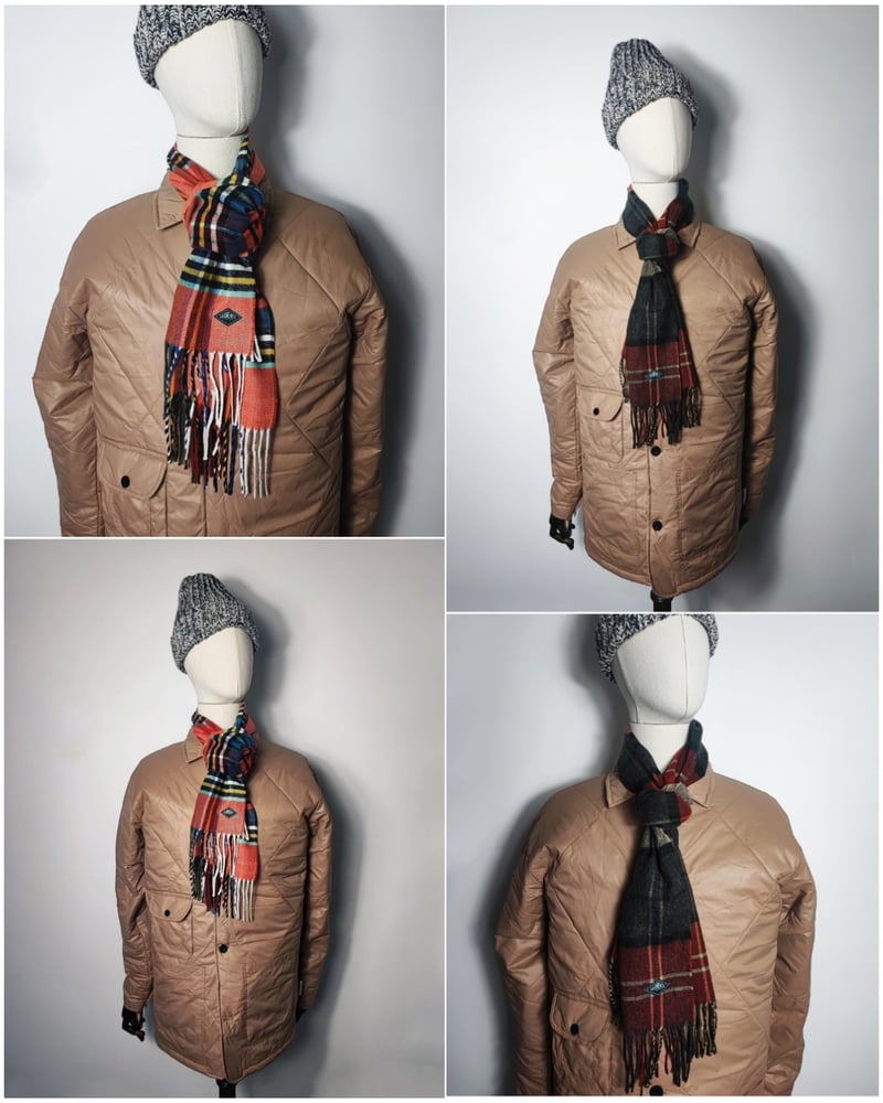 Image of EVERYDAY GARMENTS CHECKERED WOOL SCARFS