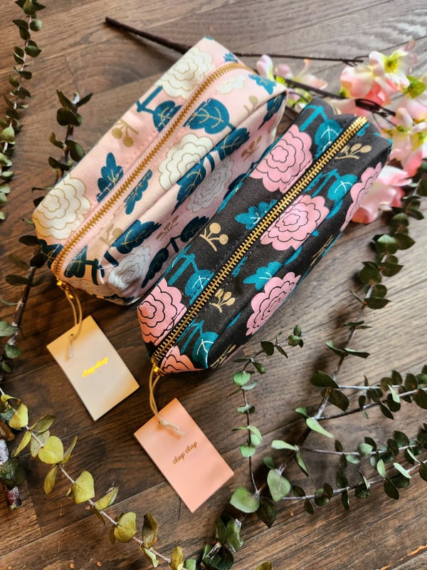Image of Margot Dopp Kit