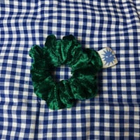 Image 2 of Scrunchie 01