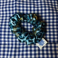 Image 2 of Scrunchie 03