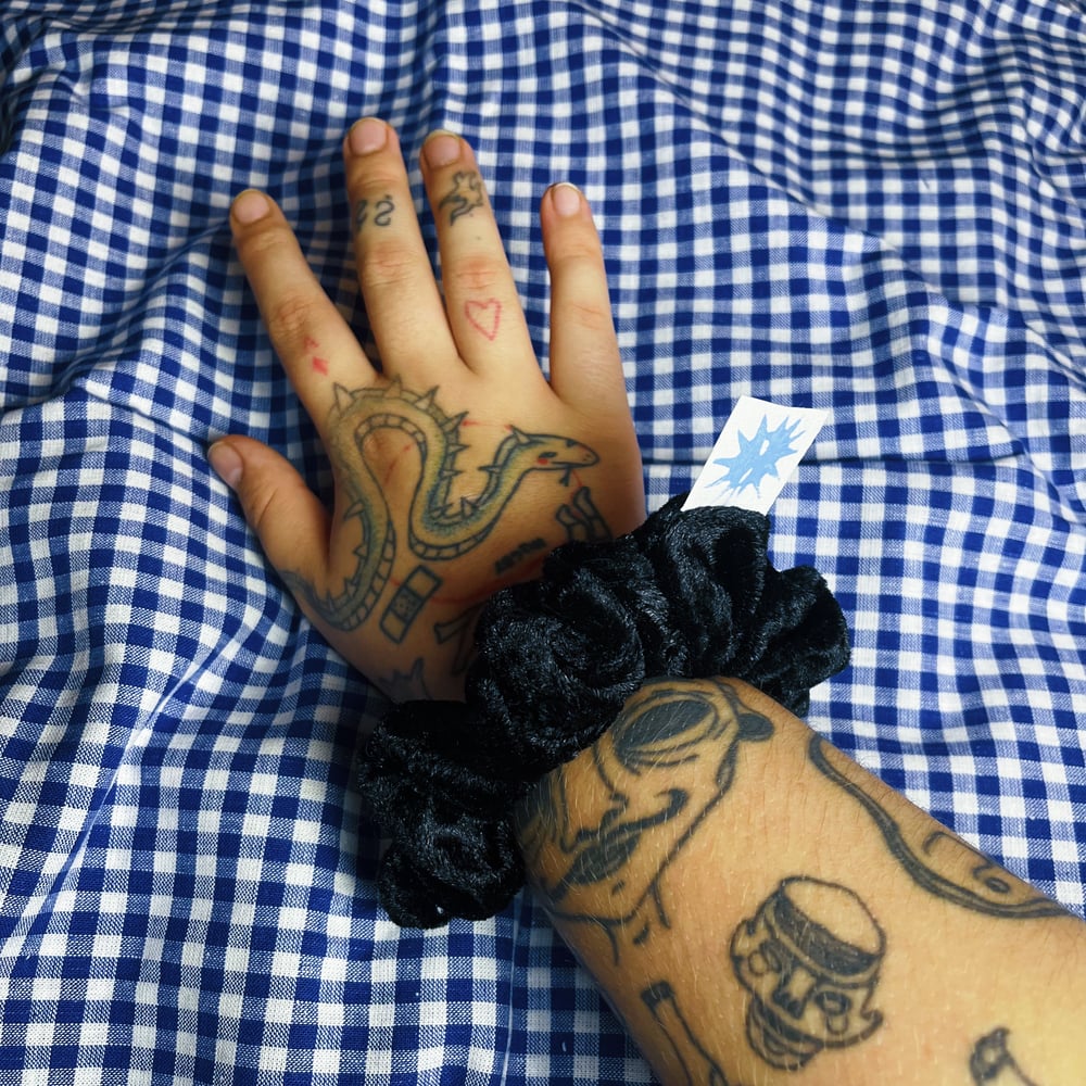 Image of Scrunchie 04