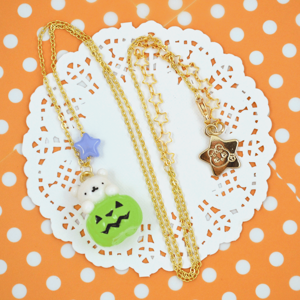 Pumpkin Bear Necklace: Green (Glow)