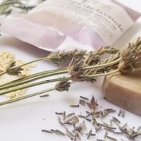 Image 3 of champos de lavanda luxe Soap Bar
