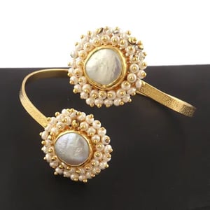 Image of Natural Pearl Wire Adjustable Bracelet