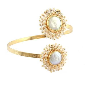 Image of Natural Pearl Wire Adjustable Bracelet