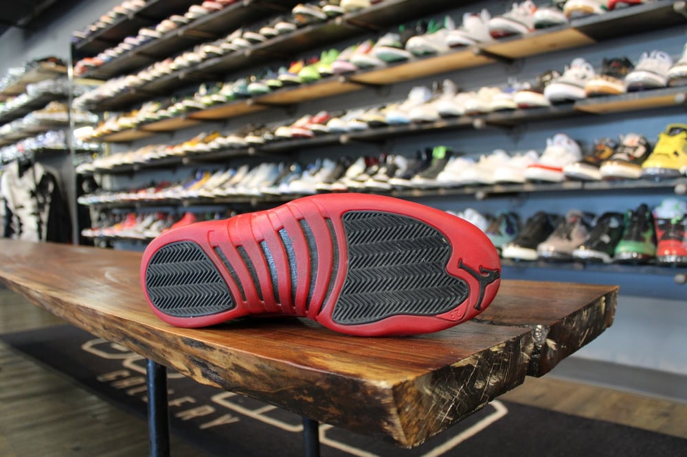 AIR JORDAN XII RETRO "FLU GAME" (2016) *USED*