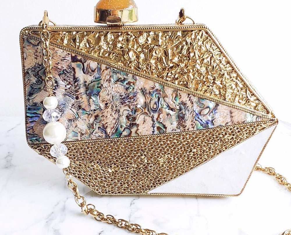 Image of Irregular Hexagon clutch