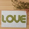 Carte Postale "LOVE" par The Woolly Skein