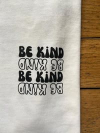Image 5 of T-SHIRT mixte TREAT PEOPLE WITH KINDNESS