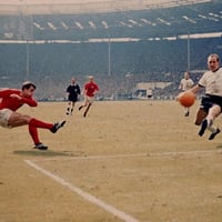 Image 5 of Sir Geoff Hurst - England