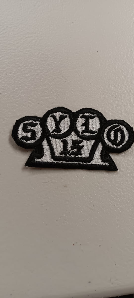 Knuckles Patch / Outlaws apparel