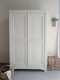 Image 1 of L'armoire parisienne Gisèle - Aménagement sur mesure 