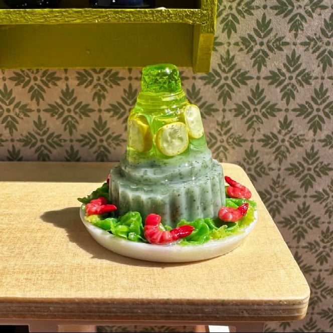 Image of This Squash Gelatin is Leaning