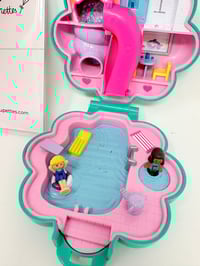 Image 8 of Ensemble bracelet et Polly Pocket La fleur Parc Aquatique COMPLET