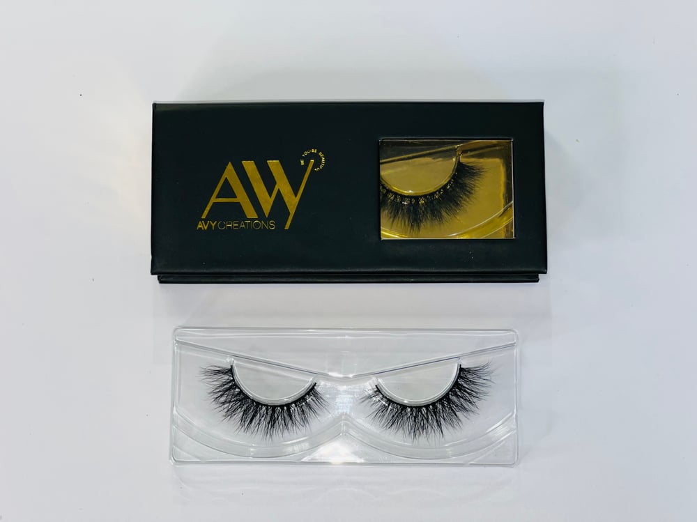 Image of “FIJI” Eyelashes