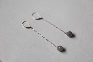 Image of 9ct gold long chain Grey moonstone drop earrings 