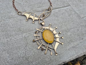 Yellow stone necklace 