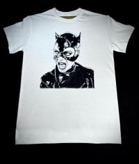 CATWOMAN (PRE-ORDER)