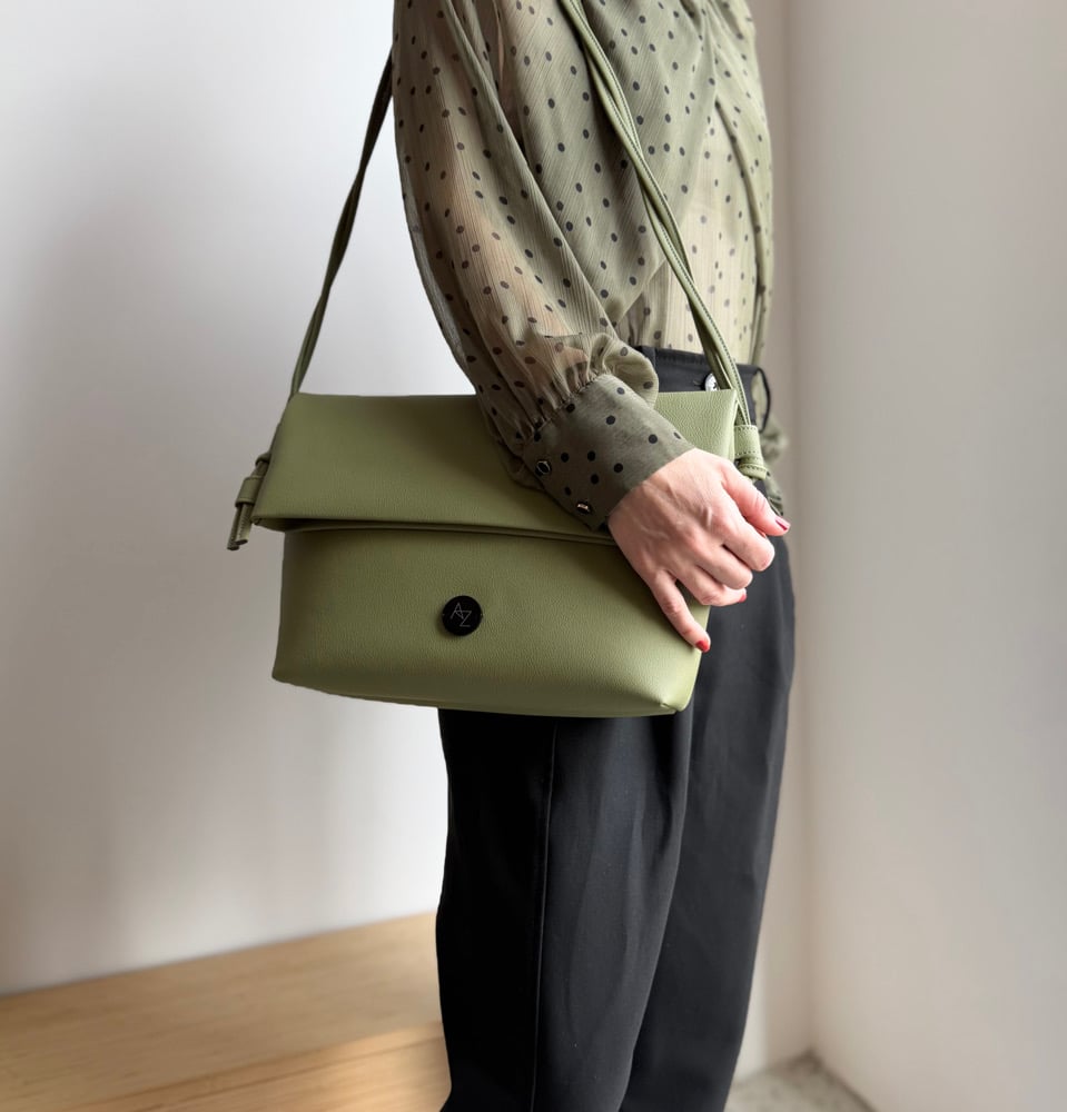 Image of Folded 2in1 bag olive