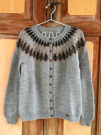 Image 2 of Valemon - Lambswool cardigan - Ready to ship