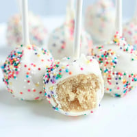 Image of Vanilla Cake Pops