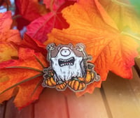 Image 1 of 🟢 STOCK 🟢 PINS EN BOIS Halloween (3 designs) - 🎃 PUMP'KILLZ 🎃