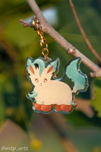 Chonky Leafeon Keychain (U.S. ONLY)