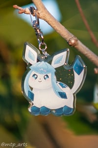 Chonky Glaceon Keychain (U.S. ONLY)
