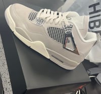 AJ 4 Frozen Moments