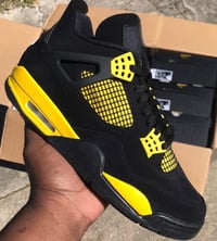 AJ 14 Thunders