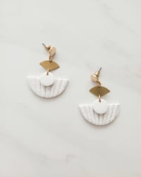 Image 1 of White fan