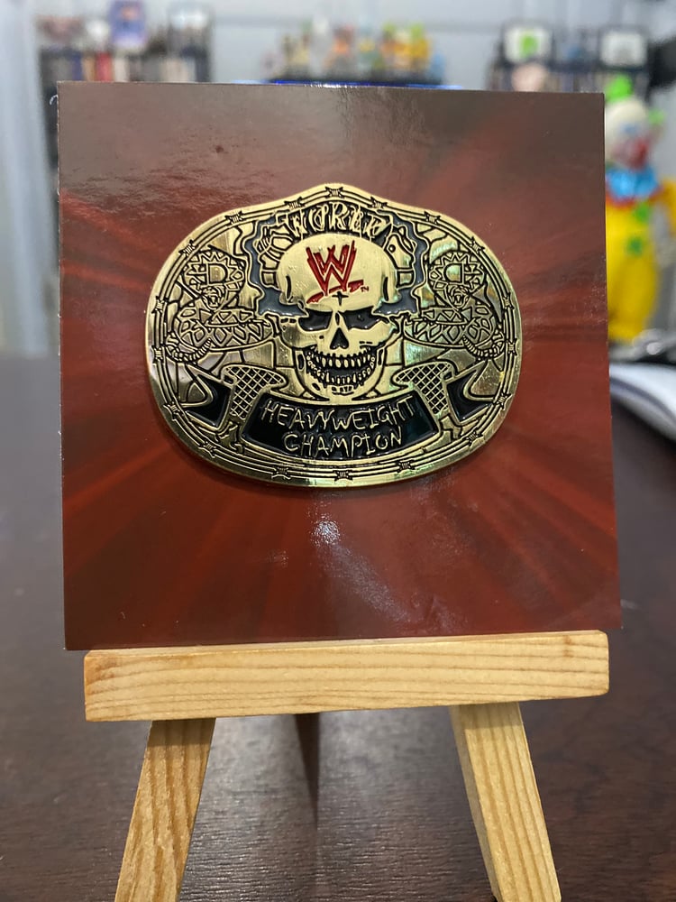 Image of Smoking Skull Champion Pin