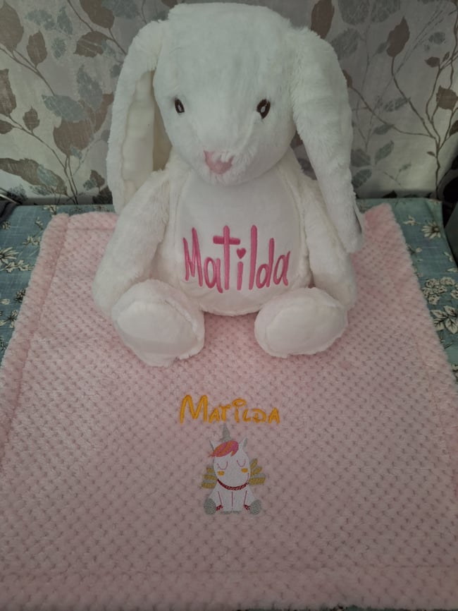 Personalized embroidered teddies 
