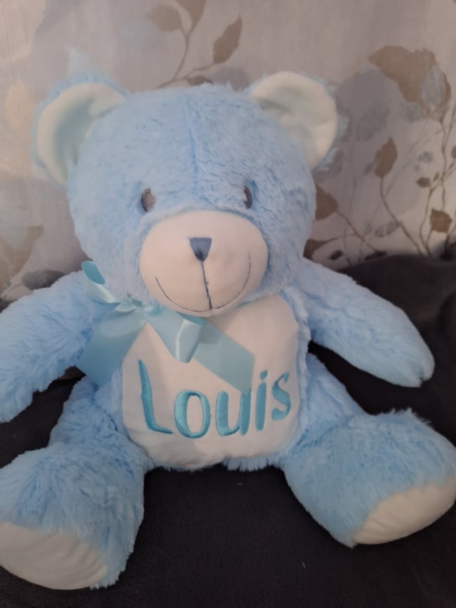 Personalized embroidered teddies 