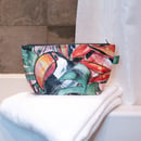 Image 1 of Vivid Toucano Kulturbeutel | Paprcuts Kooperation