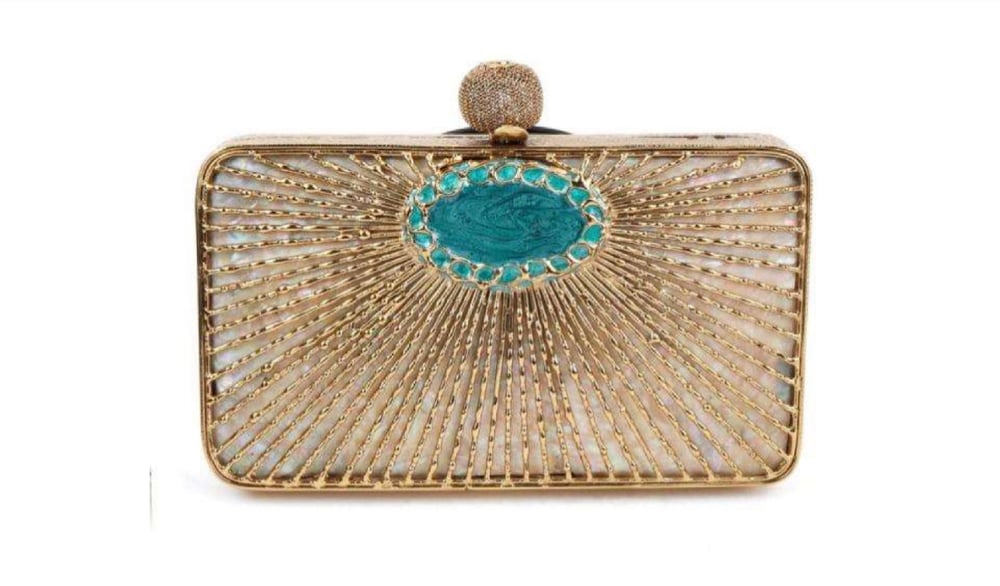 Image of Single middle nature clutch