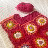 Image 4 of Chaleco Granny Square 