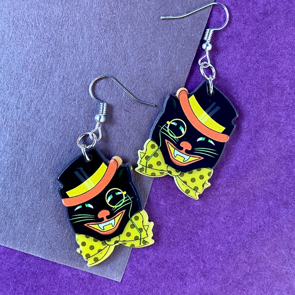 Image of KITSCHY HALLOWEEN CAT EARRINGS