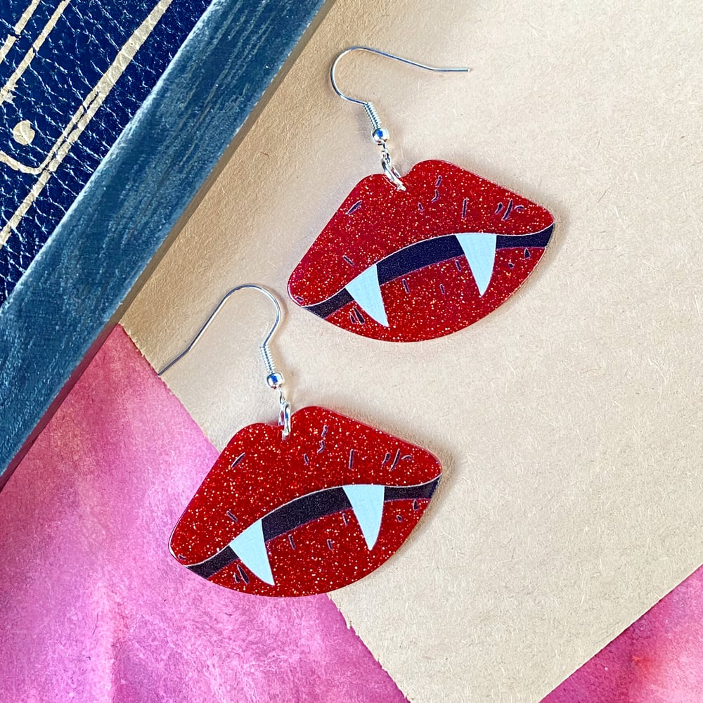 Image of VAMPIRE LIPS EARRINGS