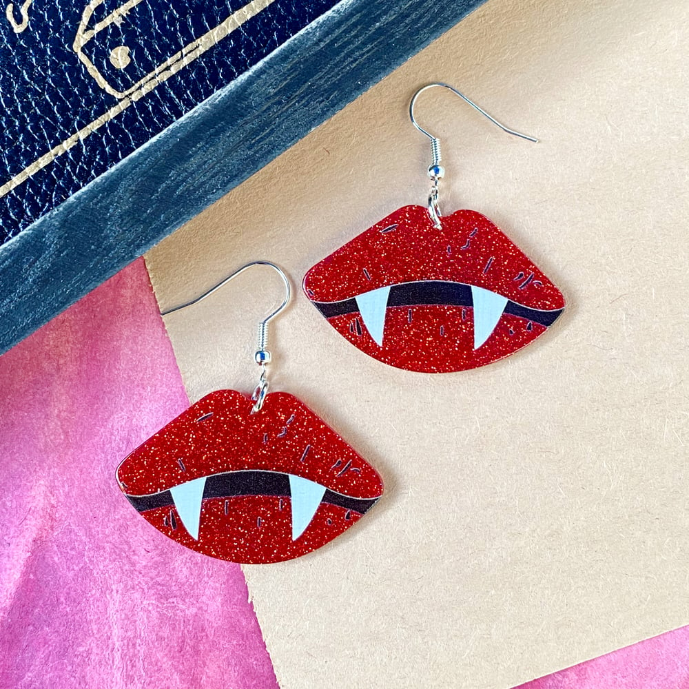 Image of VAMPIRE LIPS EARRINGS