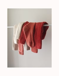Image 2 of NORDIC LONG SOCKS_ ALPACA AND WOOL_ ROSA TRAMONTO