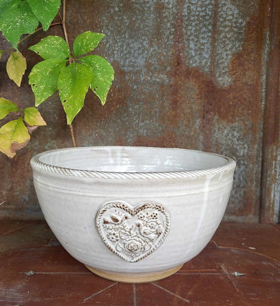 Image of Pre-order Large Mixing Bowl w/Lovebirds
